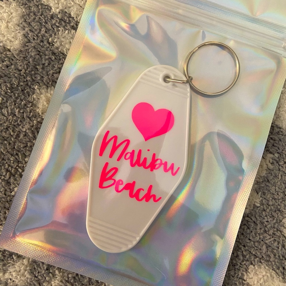 HANDMADE MOTEL KEYCHAIN